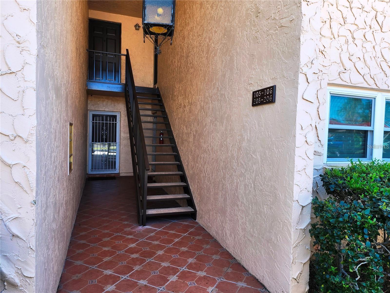 205 DOGWOOD CIRCLE 205