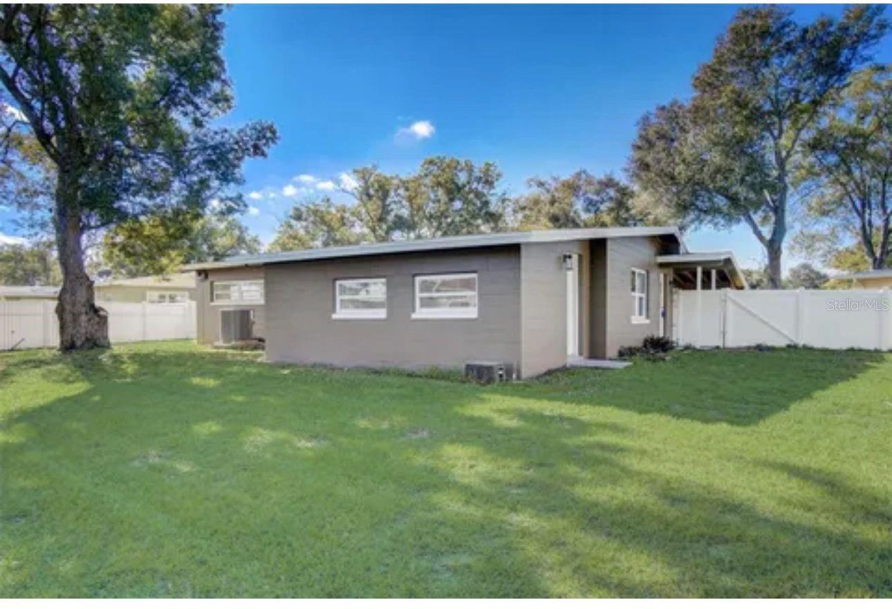 ROCKWOOD ESTATES - Residential Lease