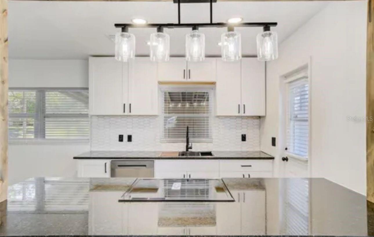 ROCKWOOD ESTATES - Residential Lease