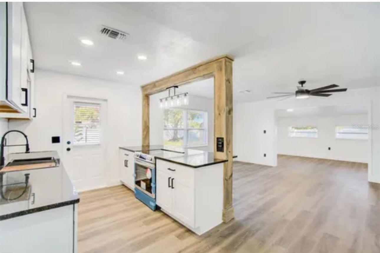 ROCKWOOD ESTATES - Residential Lease