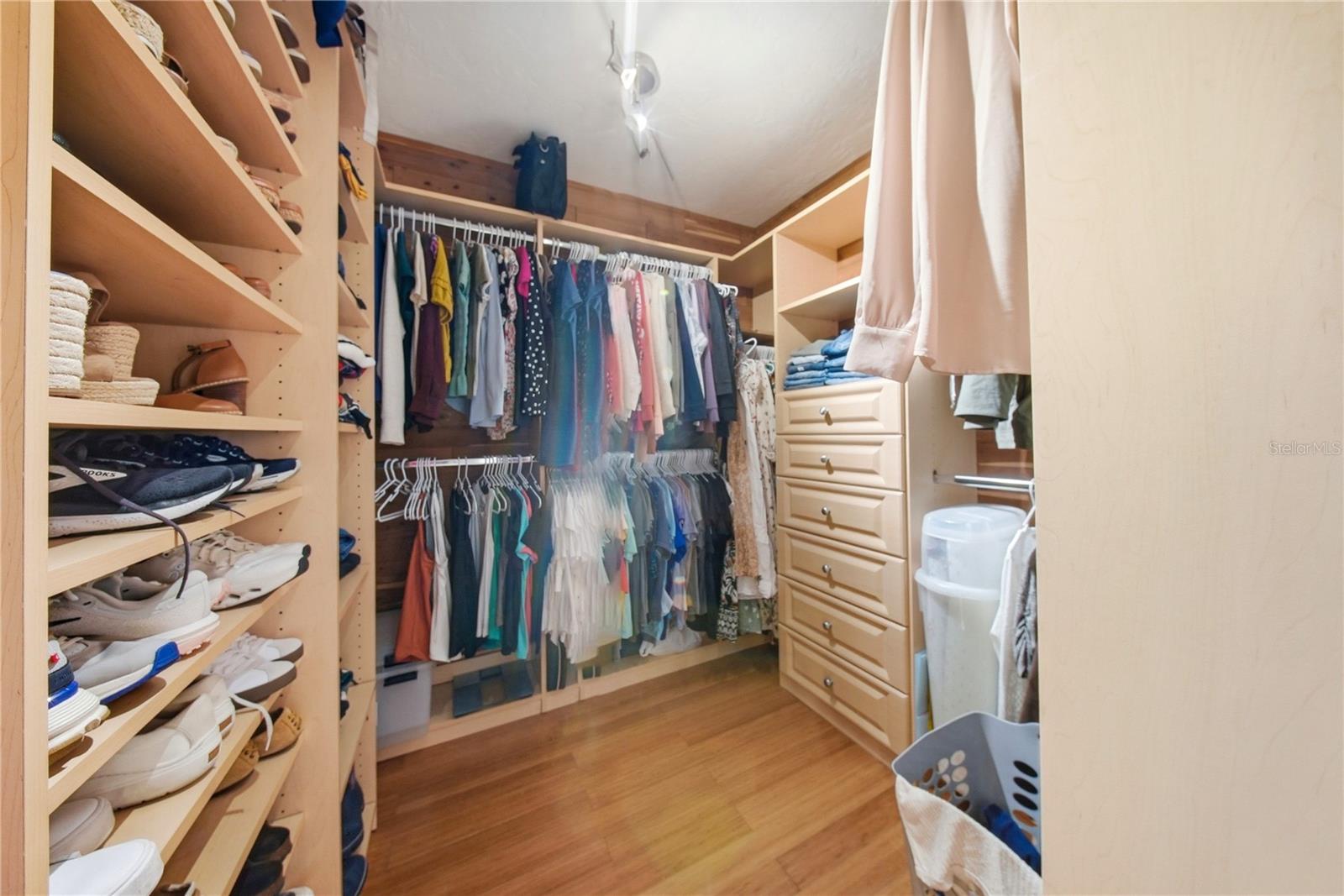 VIRGINIA PARK - Residential