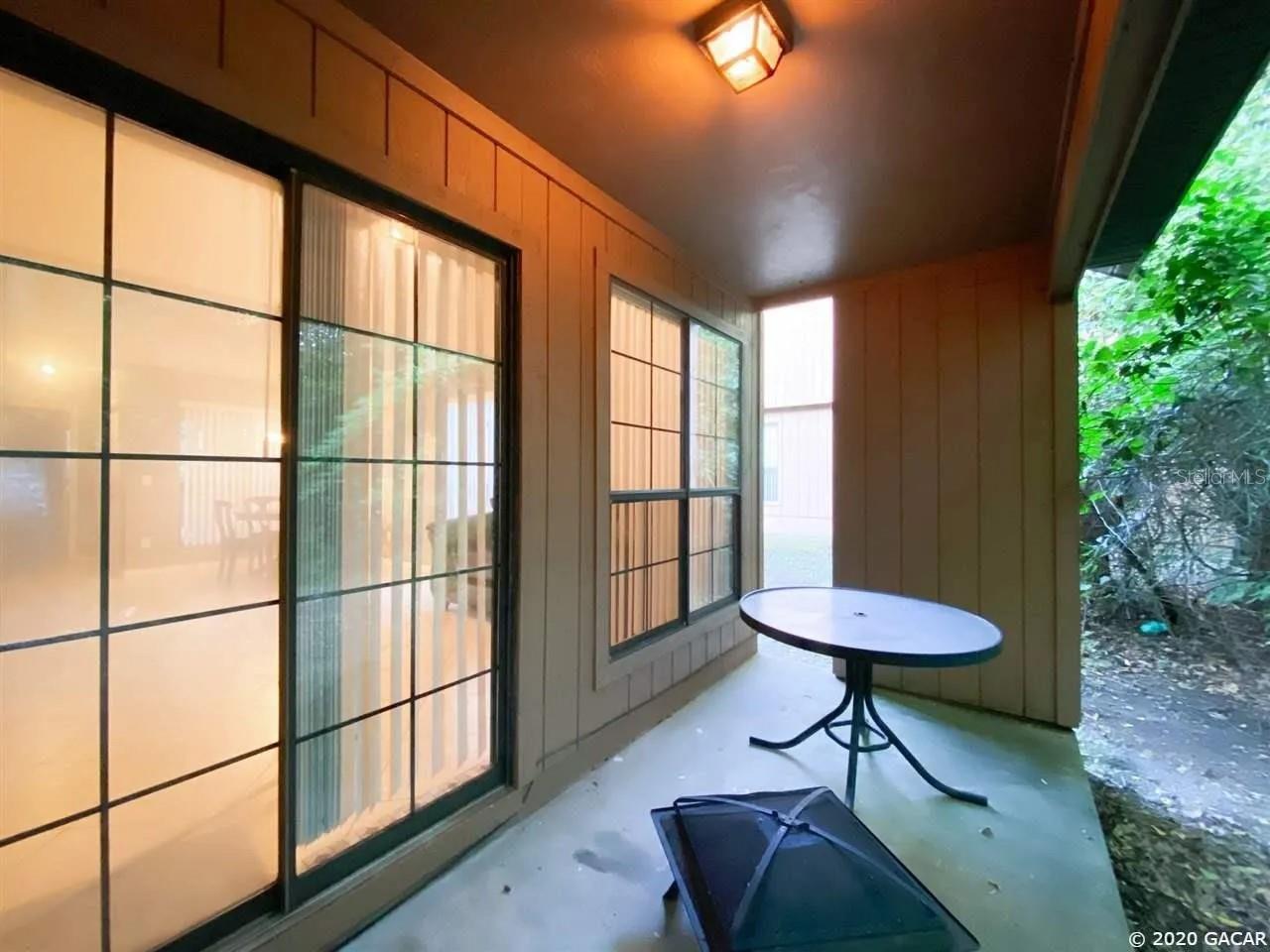 ROCKWOOD VILLAS - Residential Lease