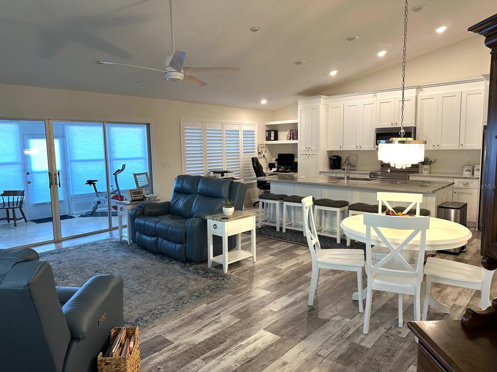 TARA CAY - Residential