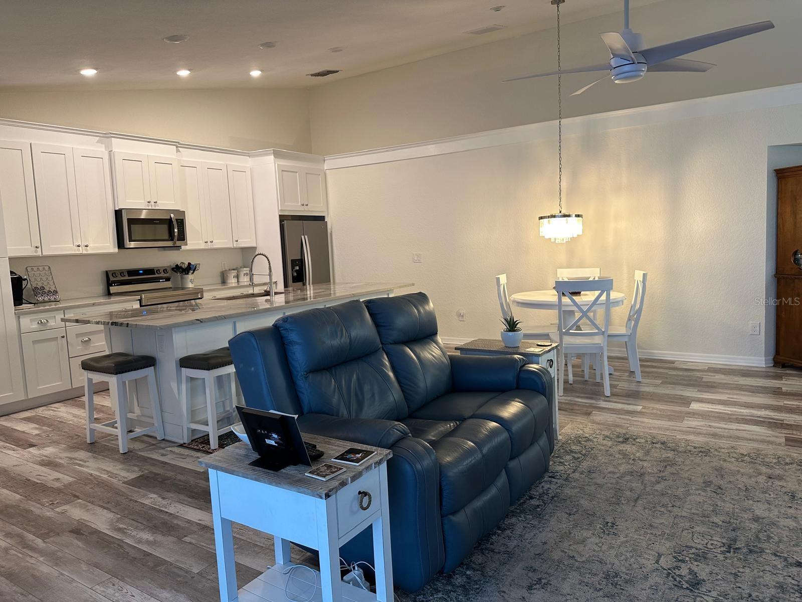 TARA CAY - Residential