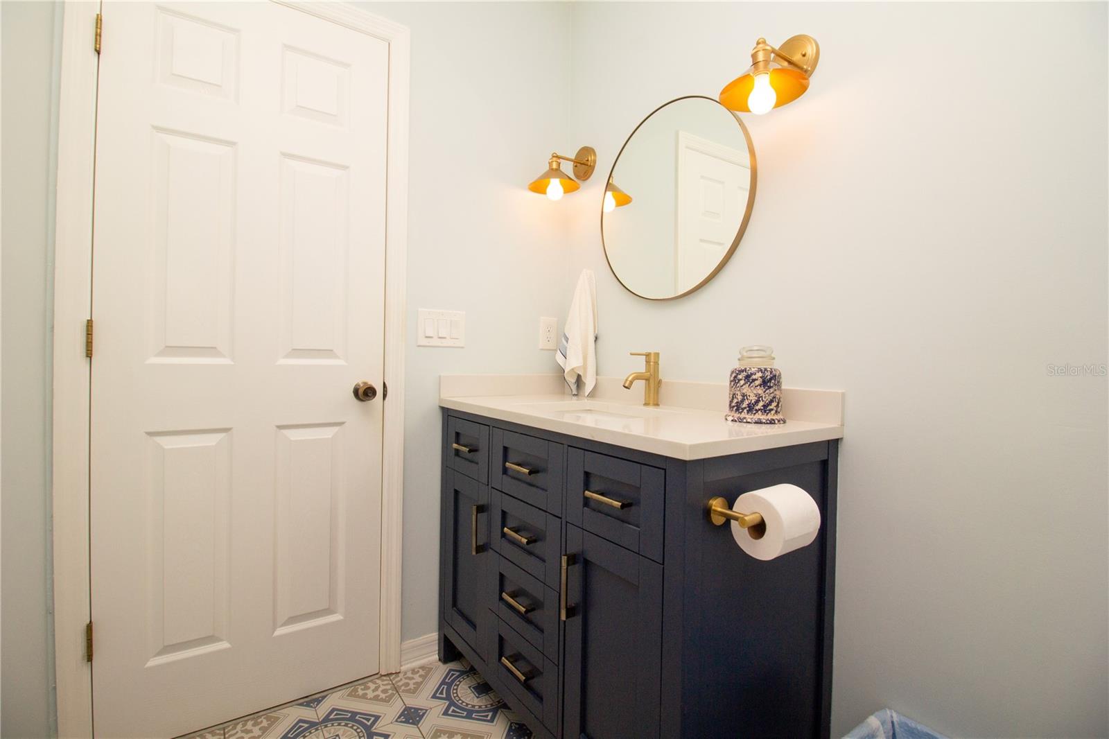 TARA CAY - Residential