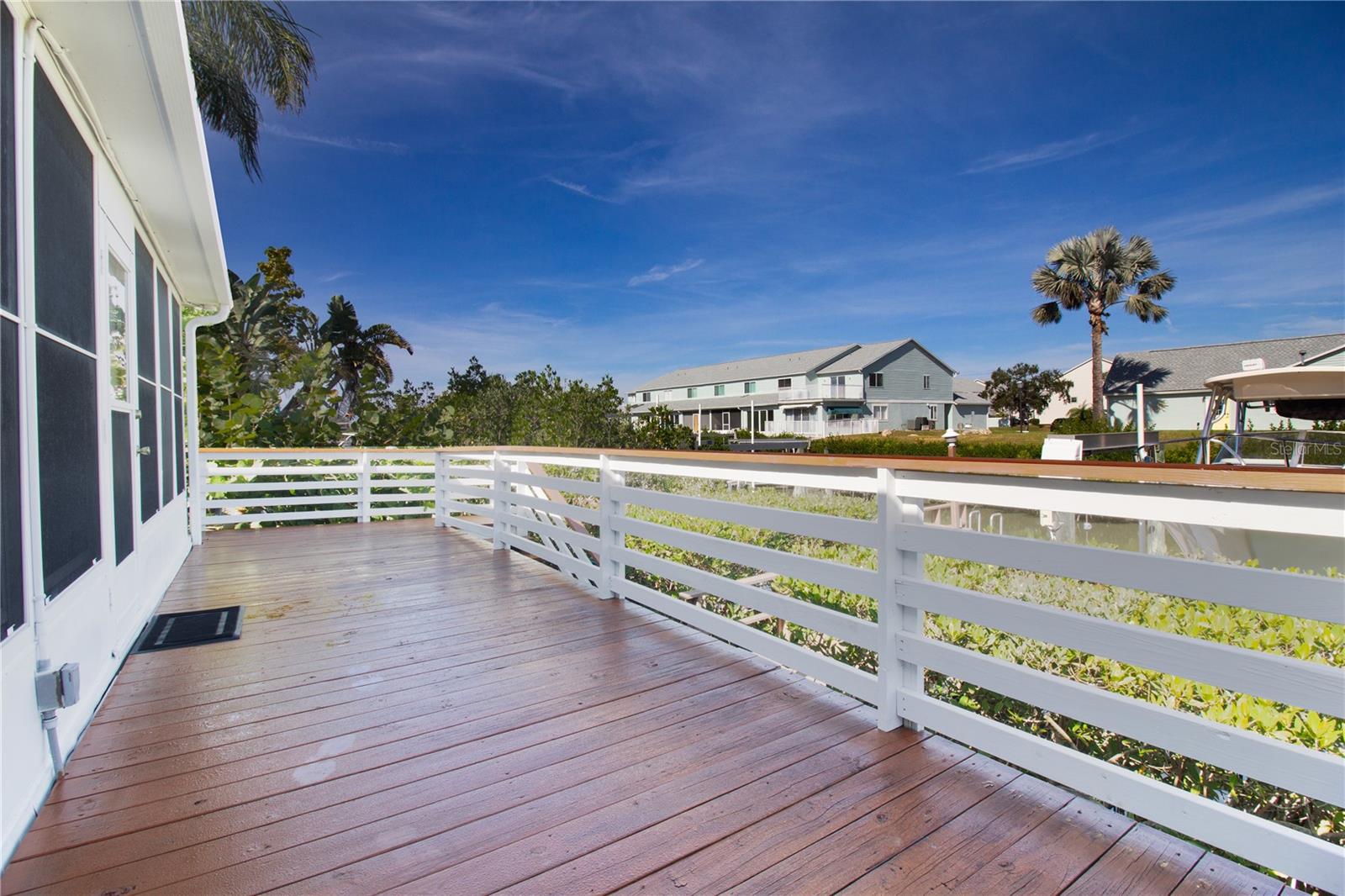 TARA CAY - Residential