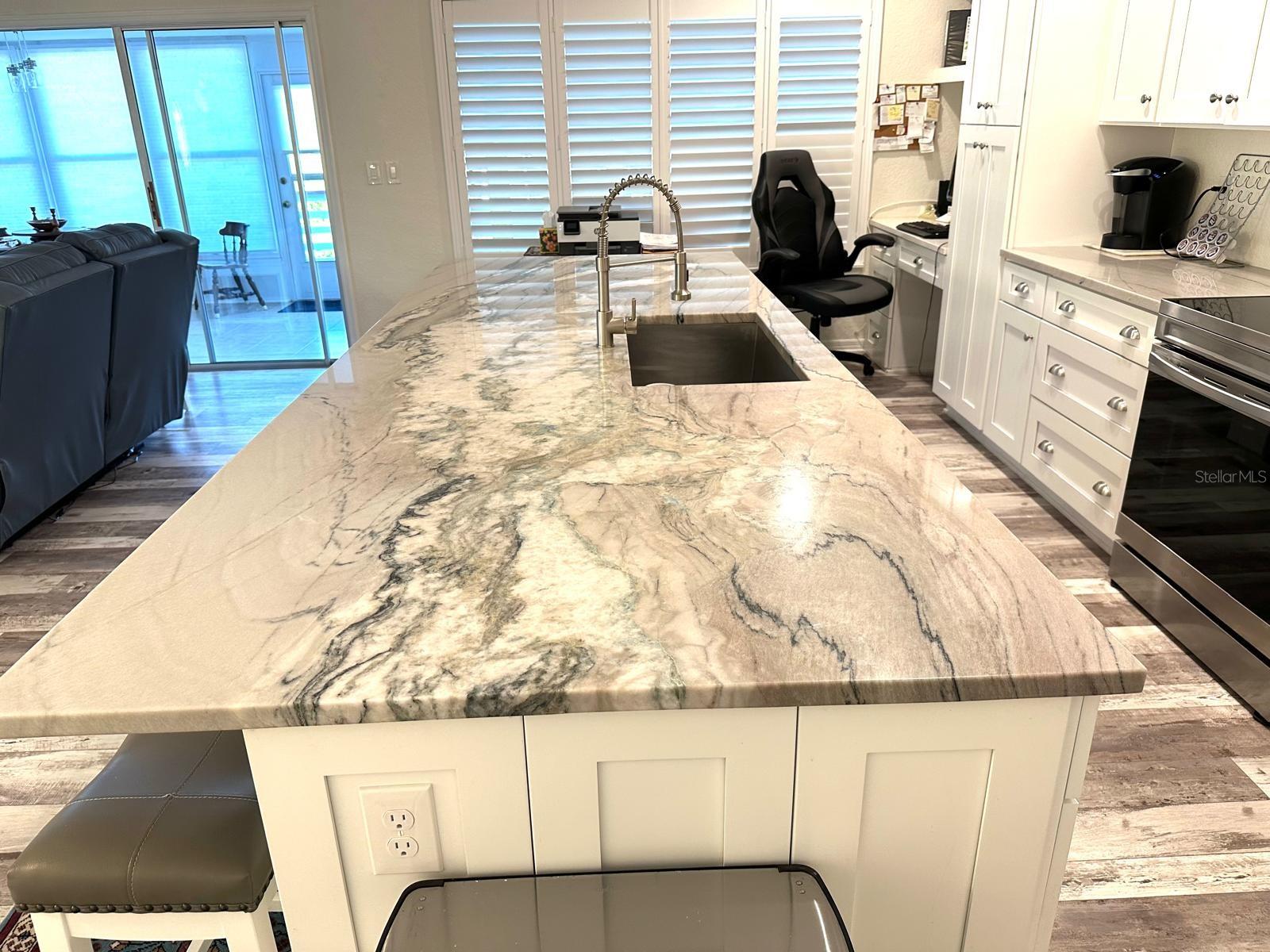 TARA CAY - Residential