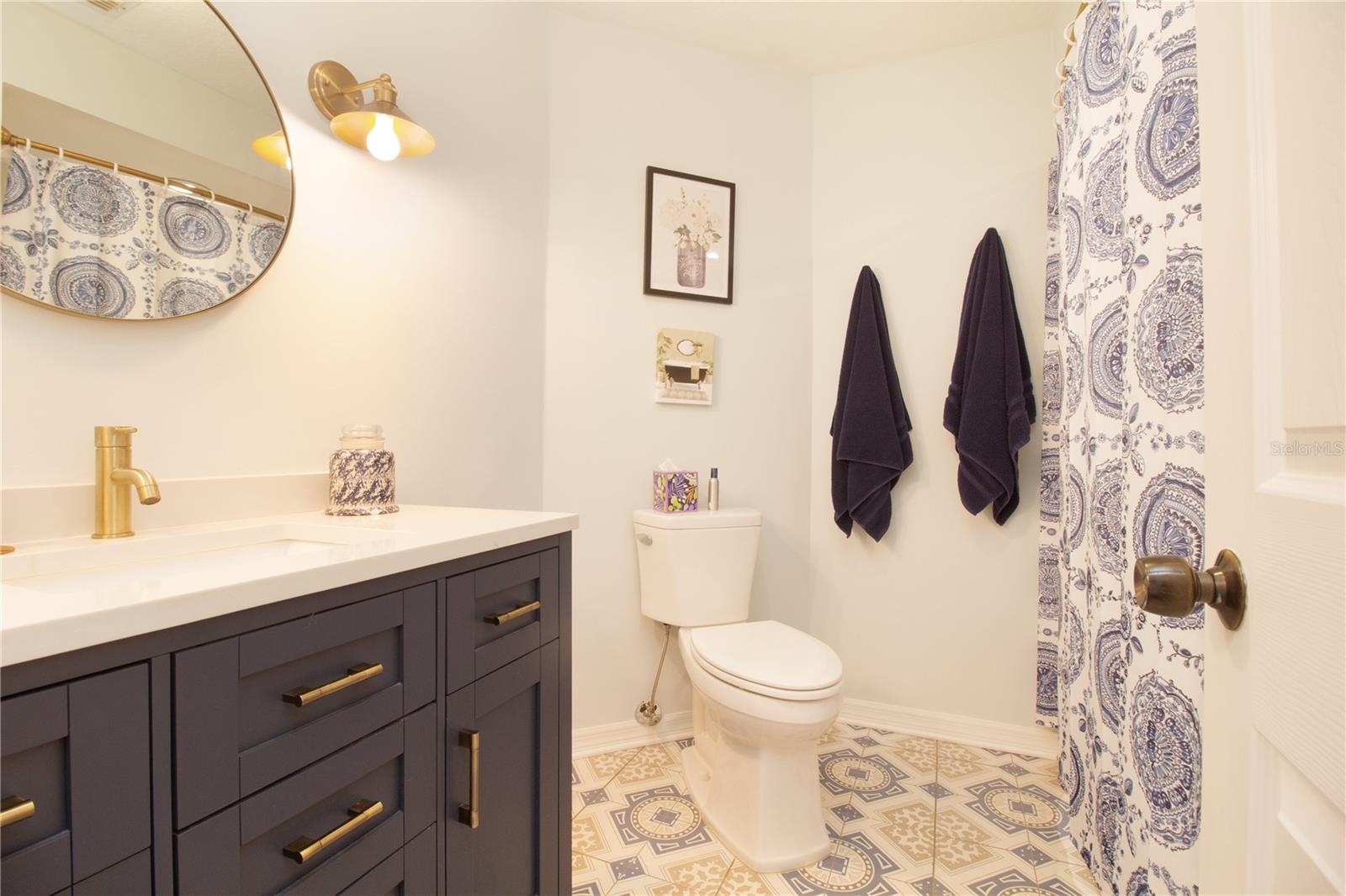 TARA CAY - Residential