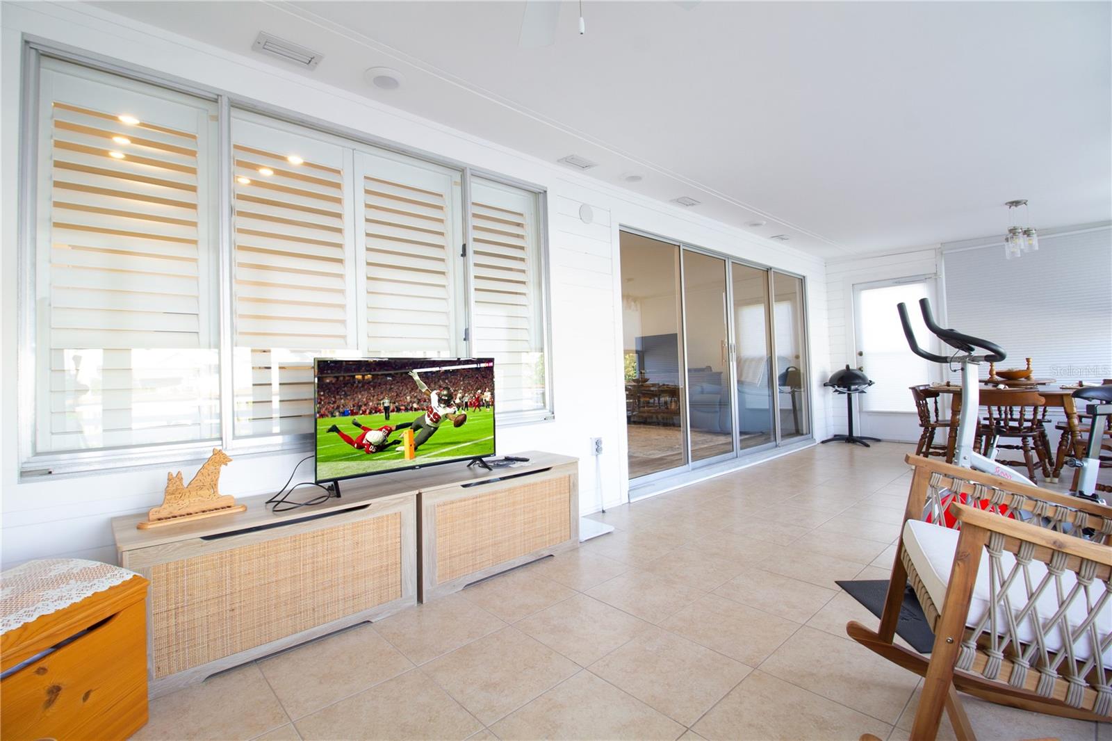 TARA CAY - Residential