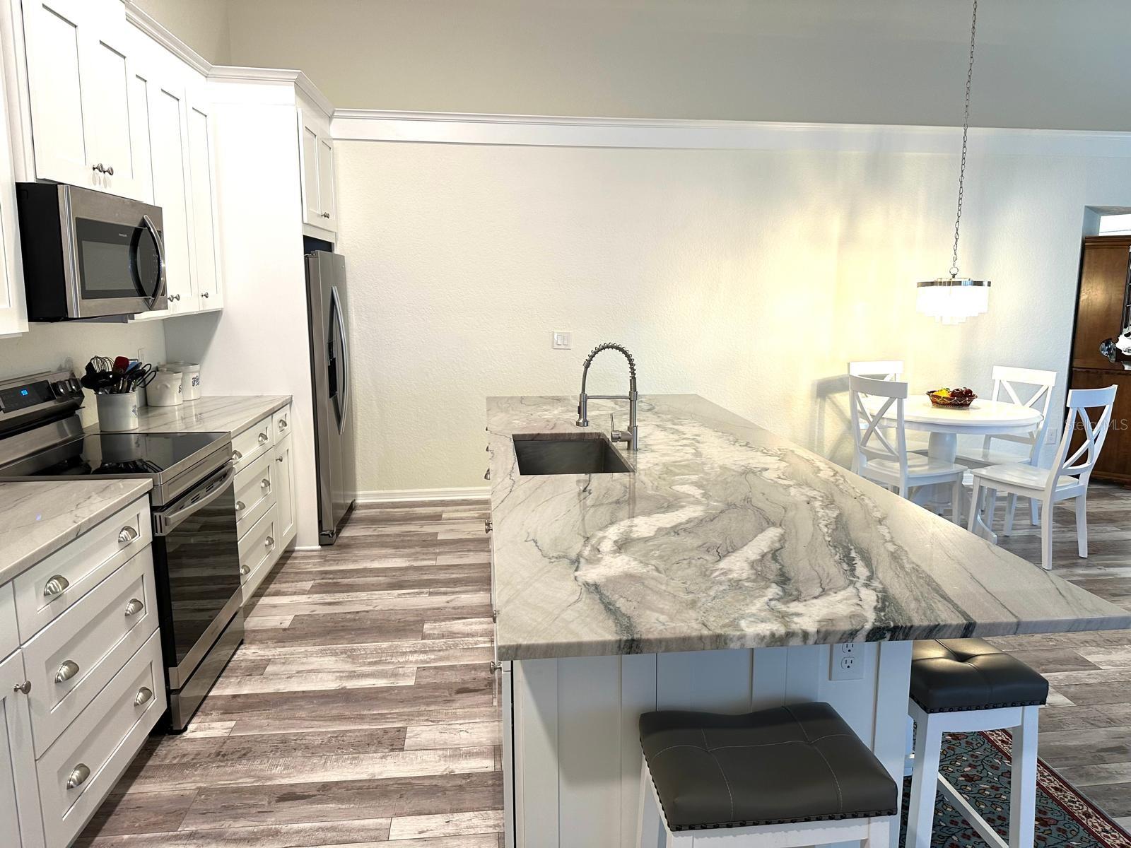 TARA CAY - Residential