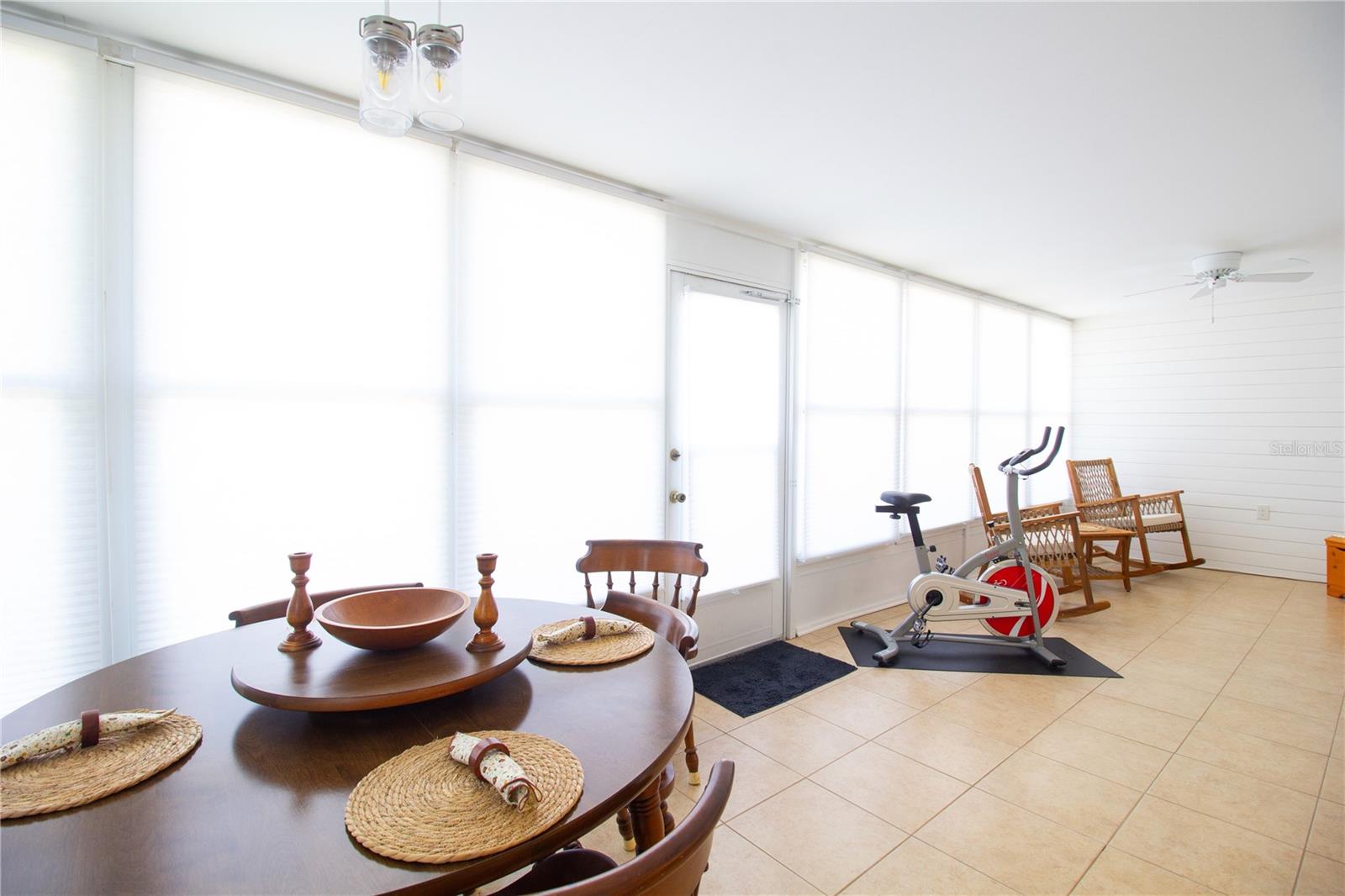 TARA CAY - Residential