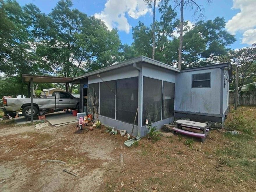 CASH ONLY! 3 bedroom, 2 bathroom home on a large, fenced lot with storage sheds. The property is close to I-75 for a convenient commute. Needs repairs and updates.