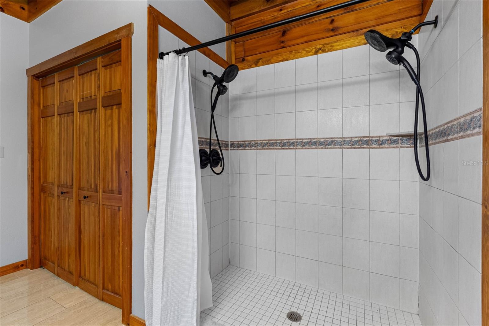 MOORES SUB OF PT OF - Residential