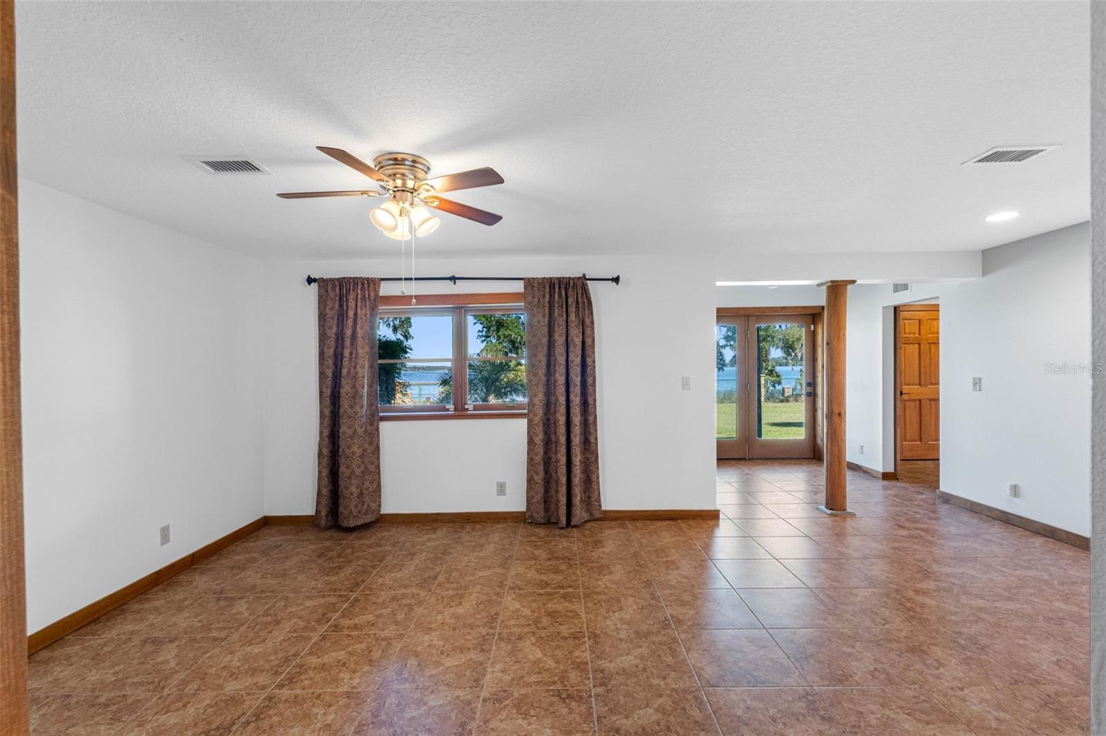 MOORES SUB OF PT OF - Residential