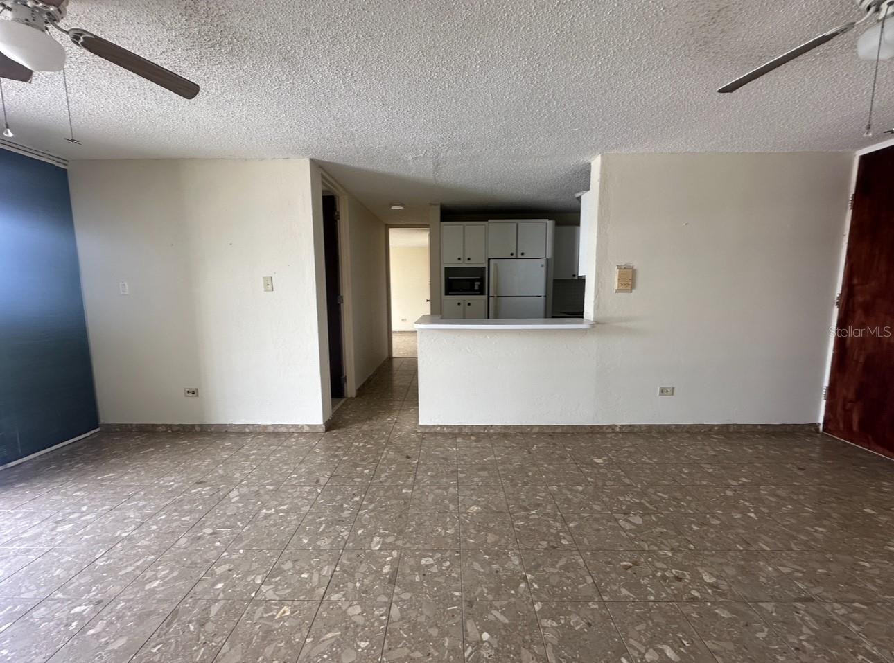 701 COND. COMODORO 701