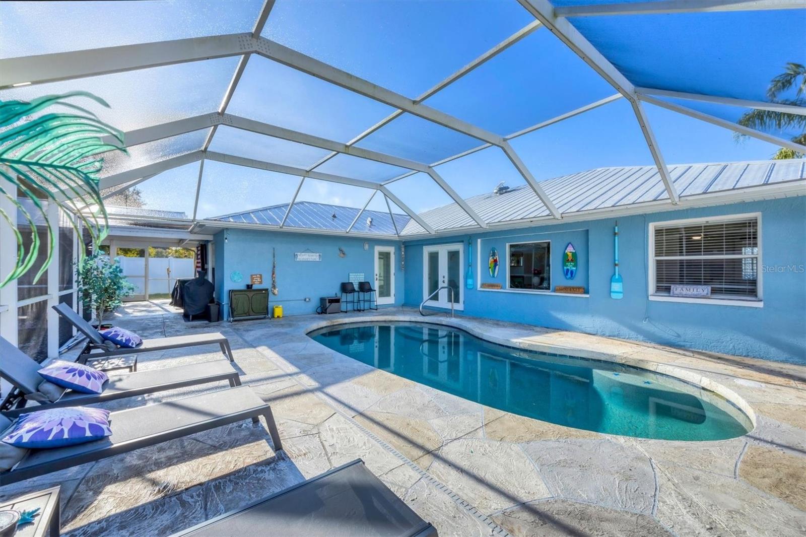 DE SOTO LAKES - Residential