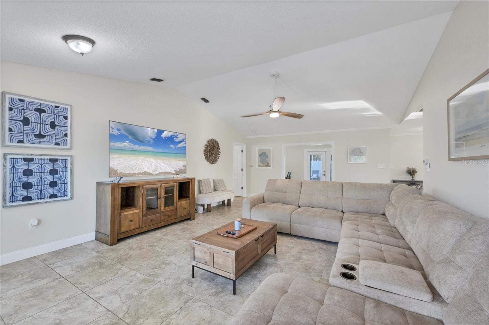 DE SOTO LAKES - Residential