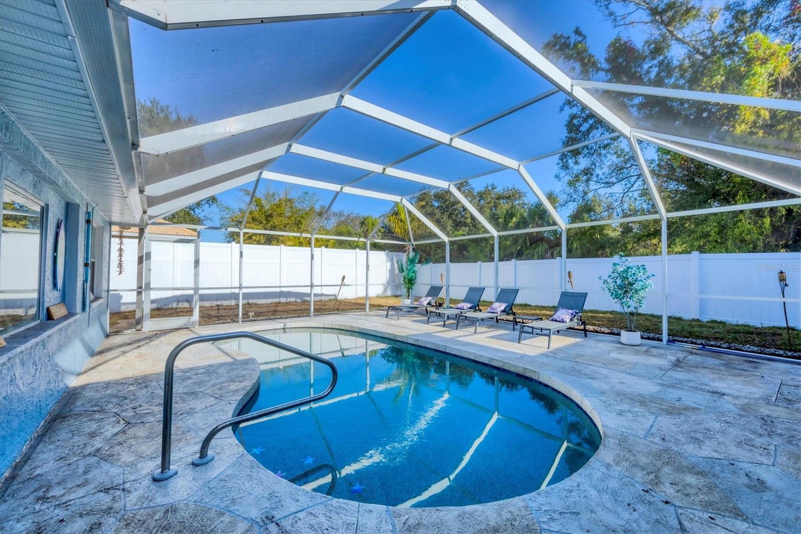 DE SOTO LAKES - Residential