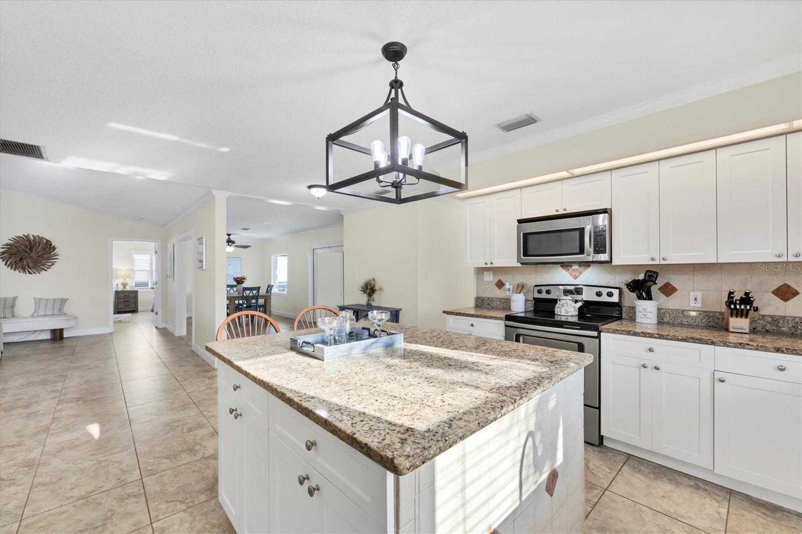 DE SOTO LAKES - Residential