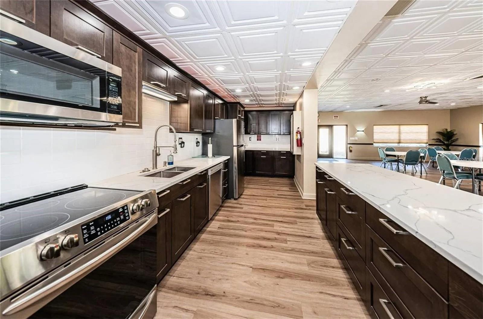 BOCA CIEGA POINT EAST - Residential