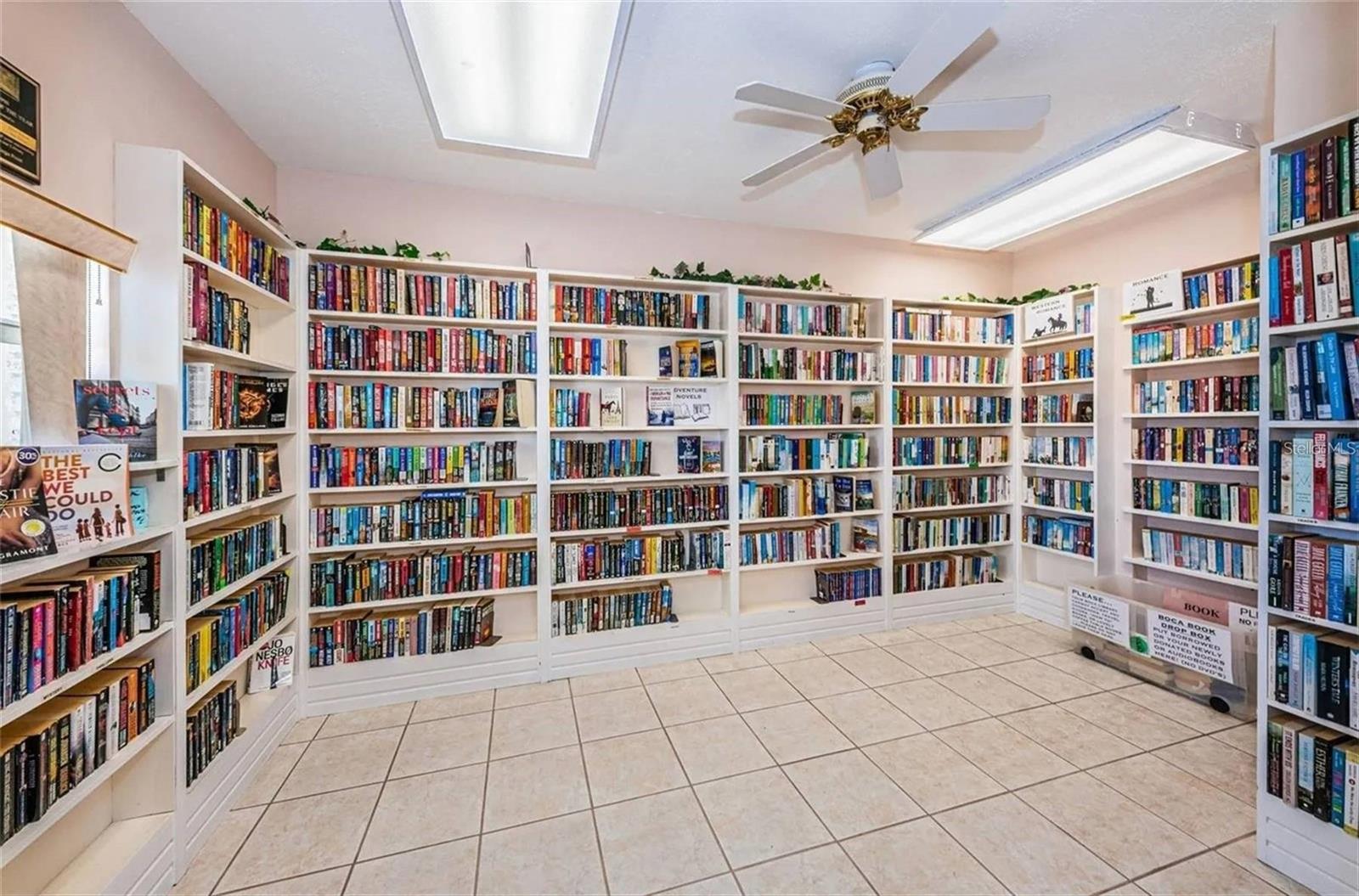 BOCA CIEGA POINT EAST - Residential