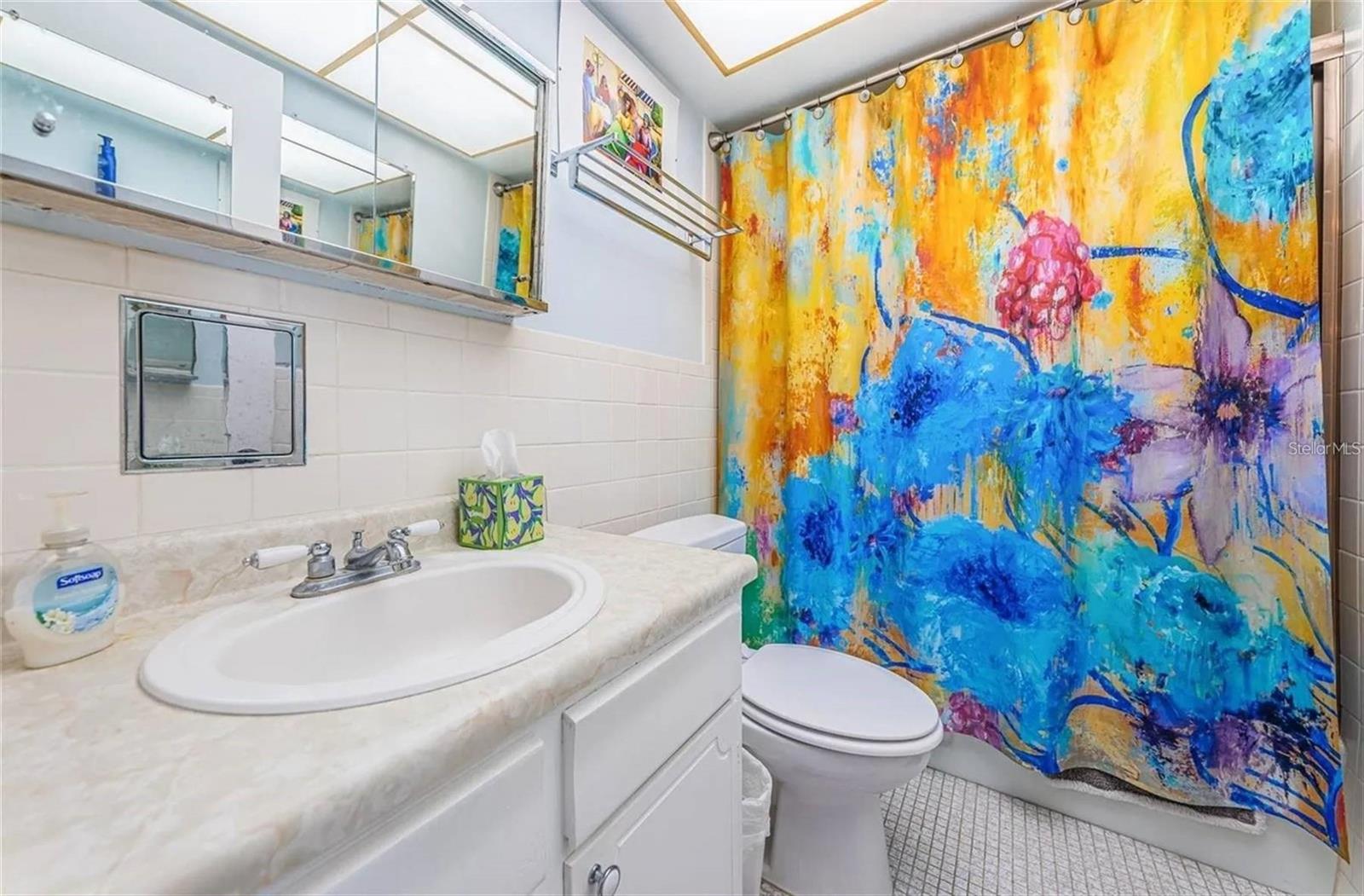 BOCA CIEGA POINT EAST - Residential