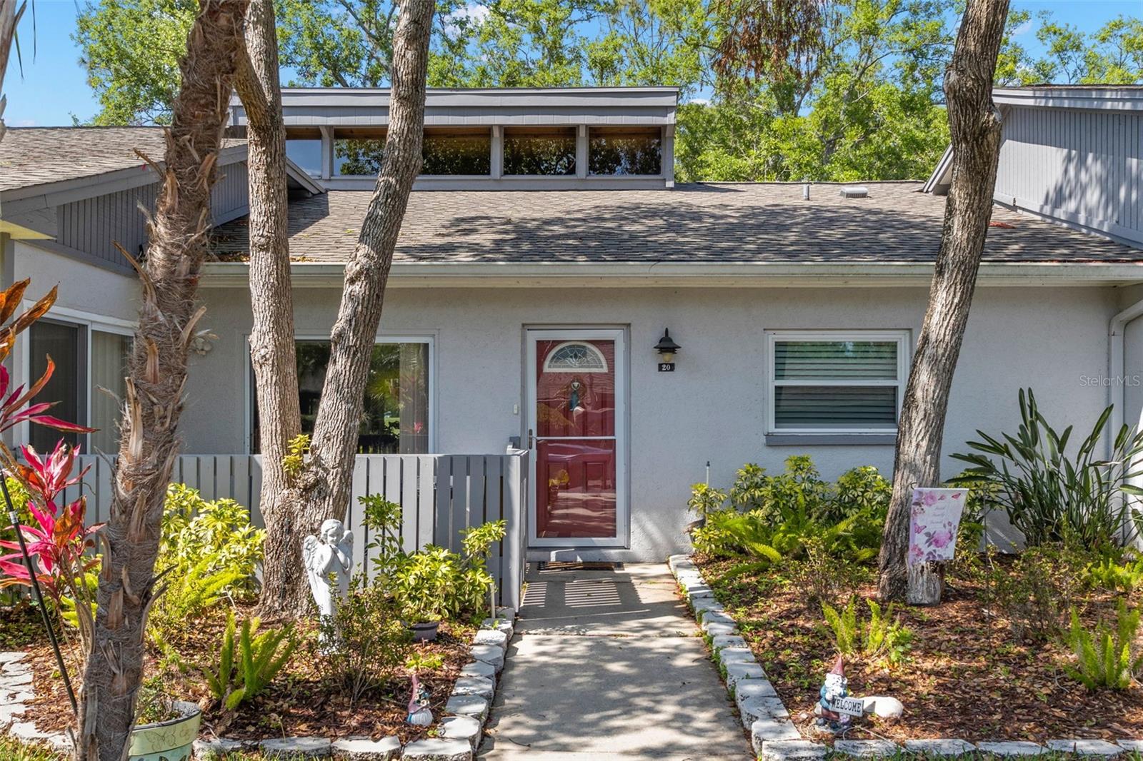 20 IRIS PLACE