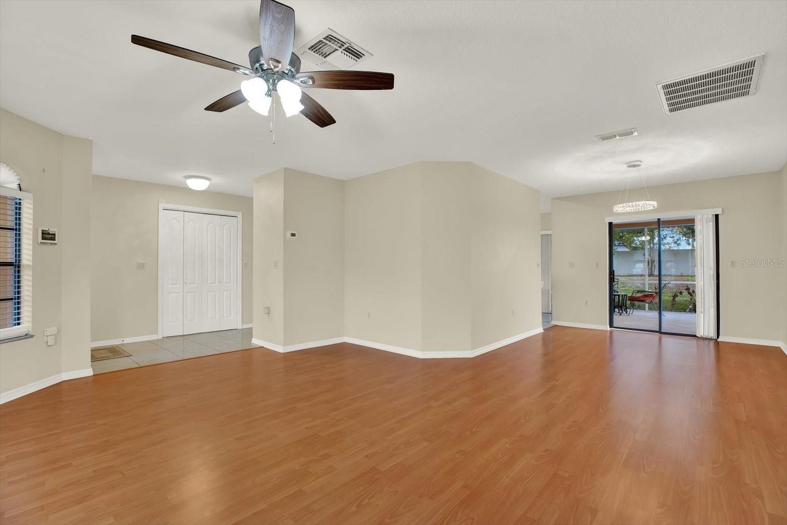 SEVEN HILLS - Residential