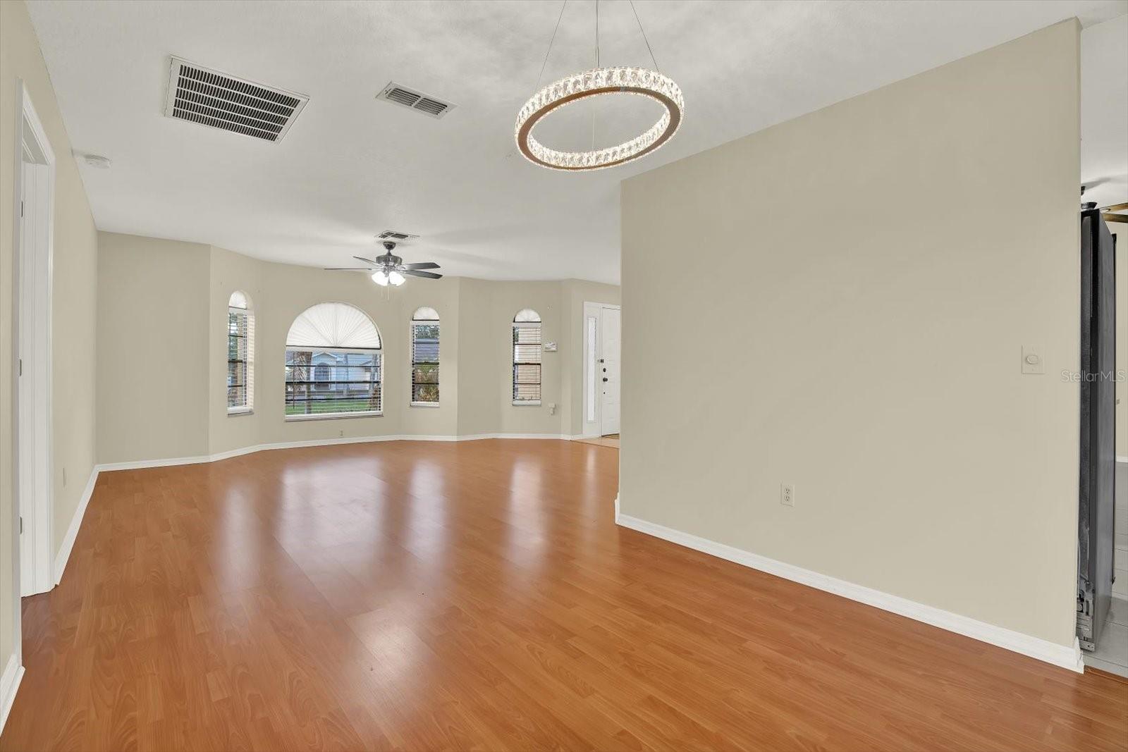 SEVEN HILLS - Residential