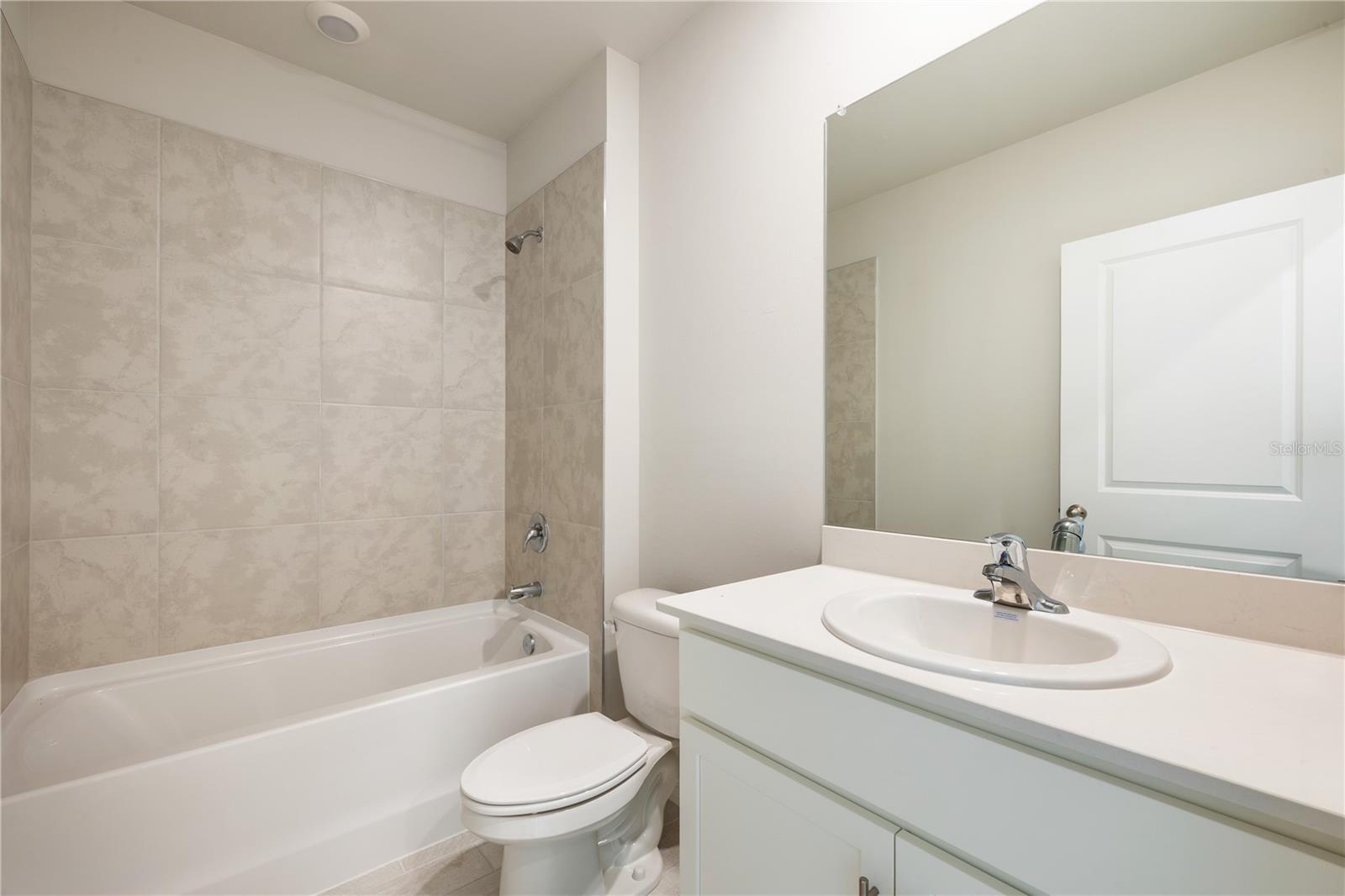 CORAL LAKES - CORAL CREEK - Residential