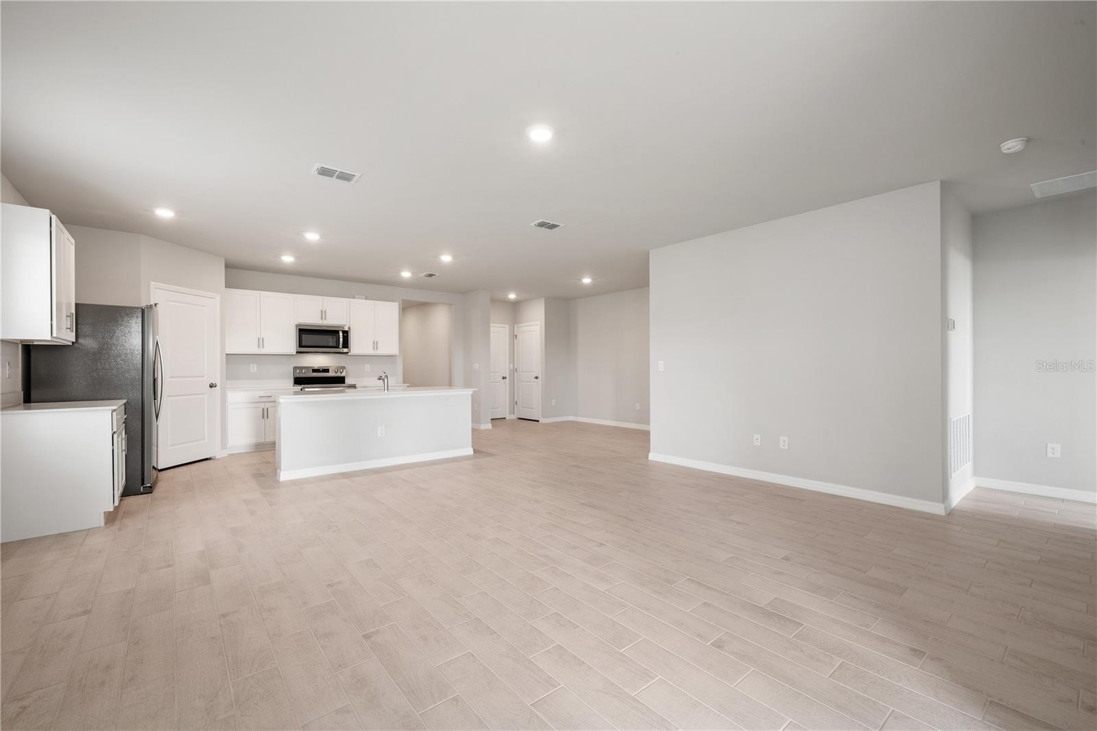 CORAL LAKES - CORAL CREEK - Residential