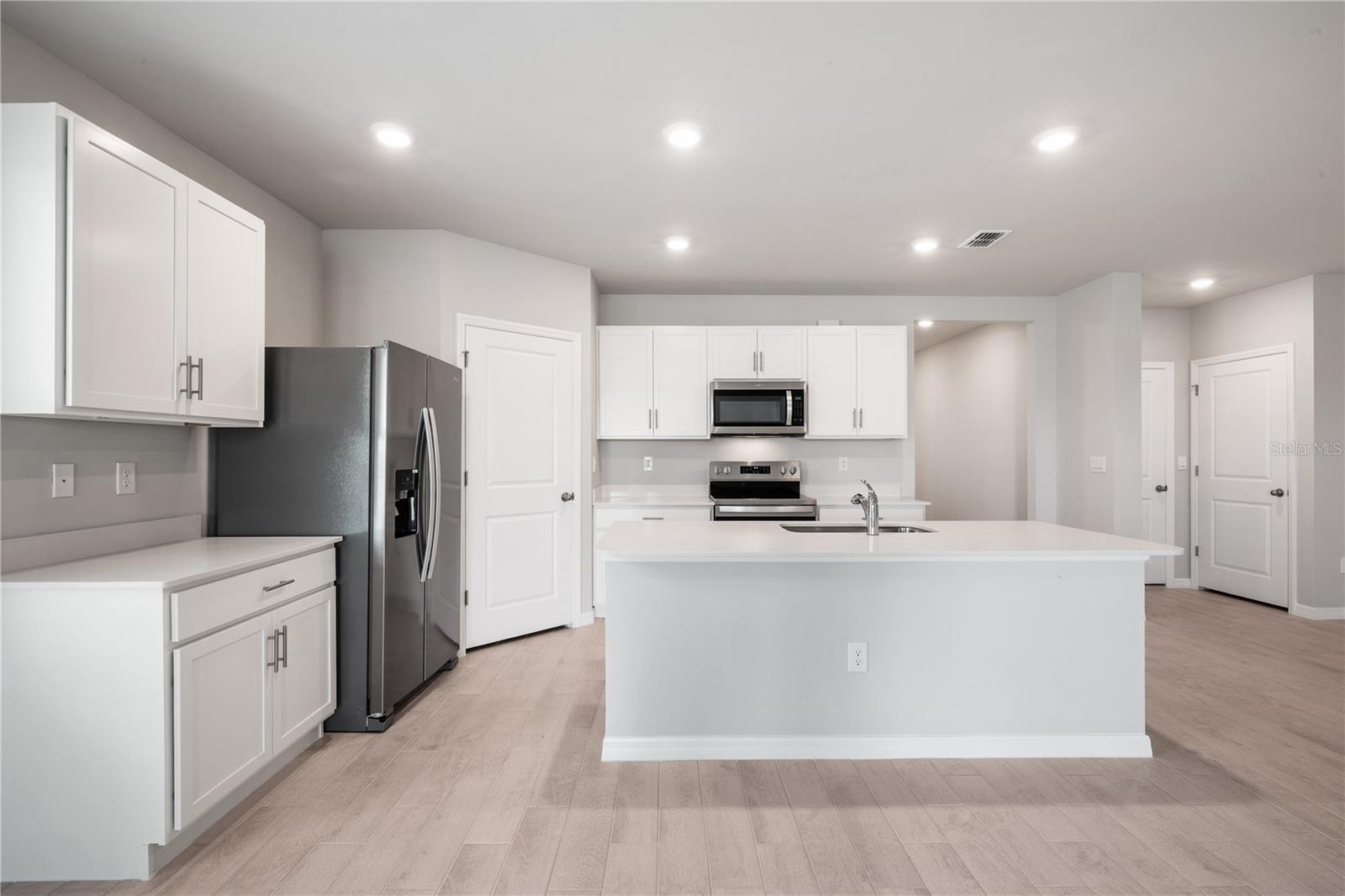 CORAL LAKES - CORAL CREEK - Residential