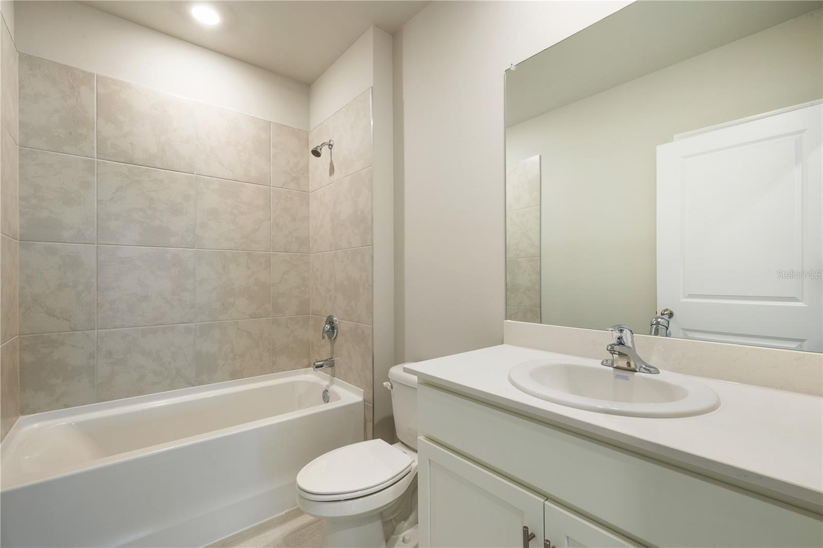 CORAL LAKES - CORAL CREEK - Residential