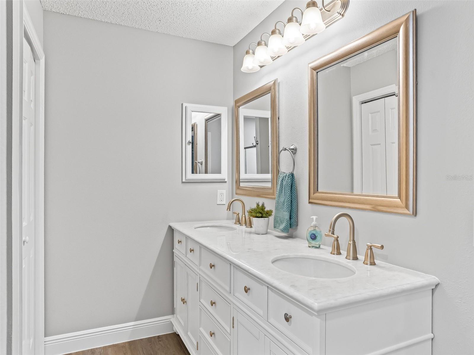 VILLAGES OF MARION - Residential