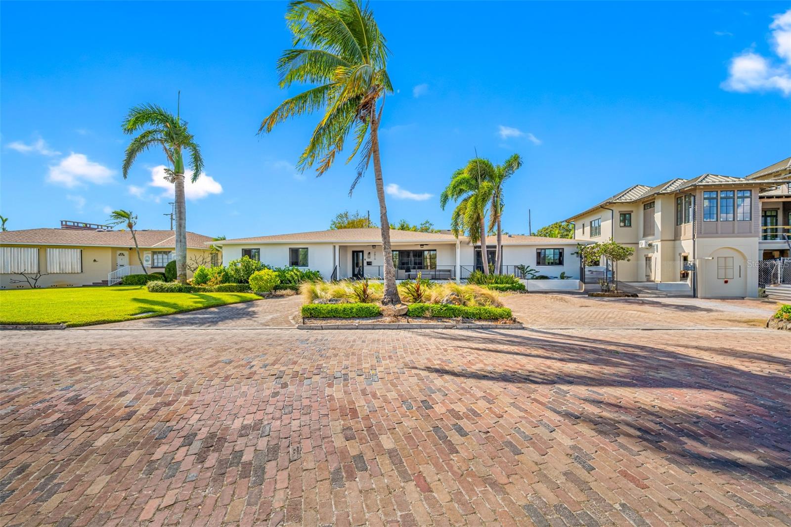 GRANADA TERRACE 2 - Residential