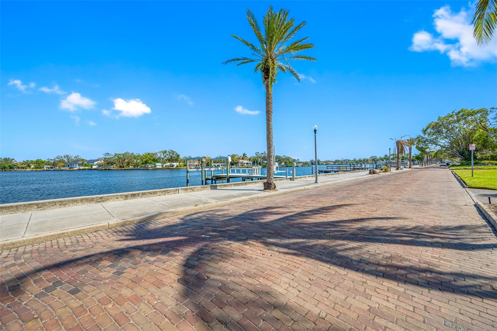 GRANADA TERRACE 2 - Residential