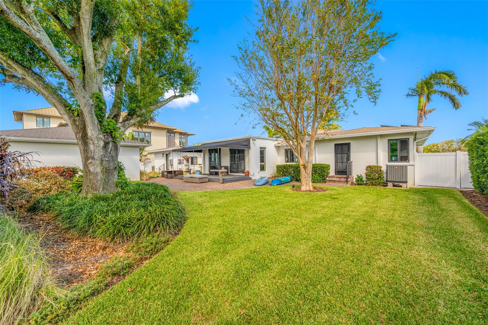 GRANADA TERRACE 2 - Residential