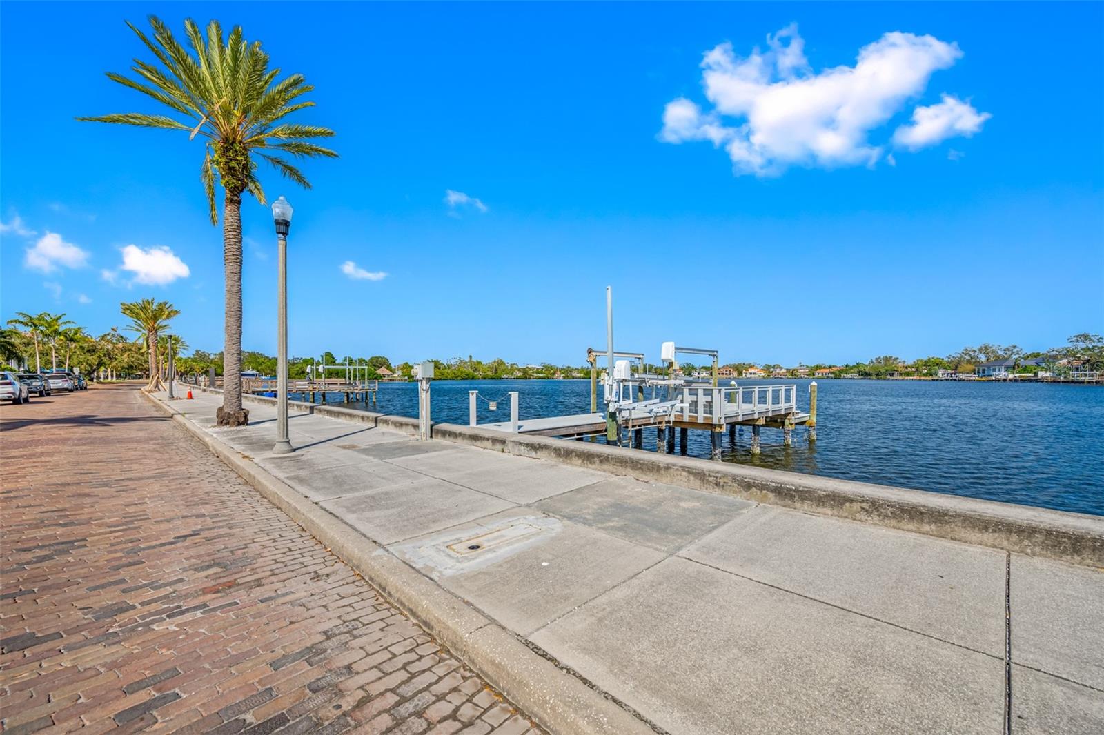 GRANADA TERRACE 2 - Residential