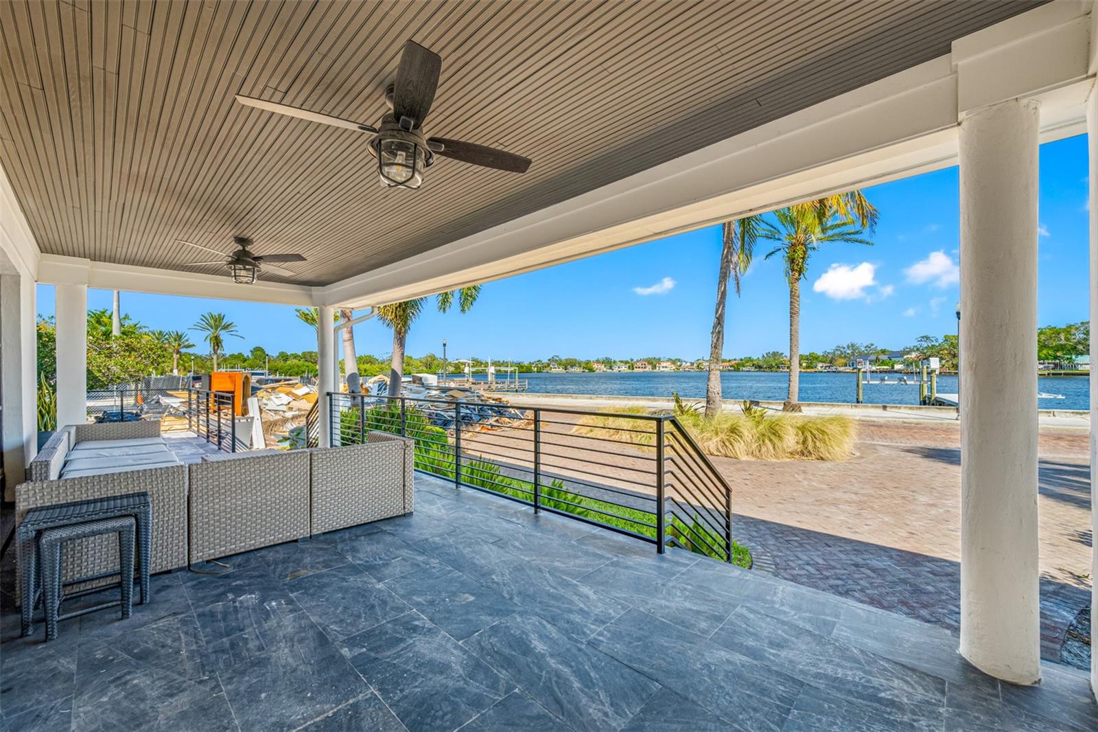 GRANADA TERRACE 2 - Residential