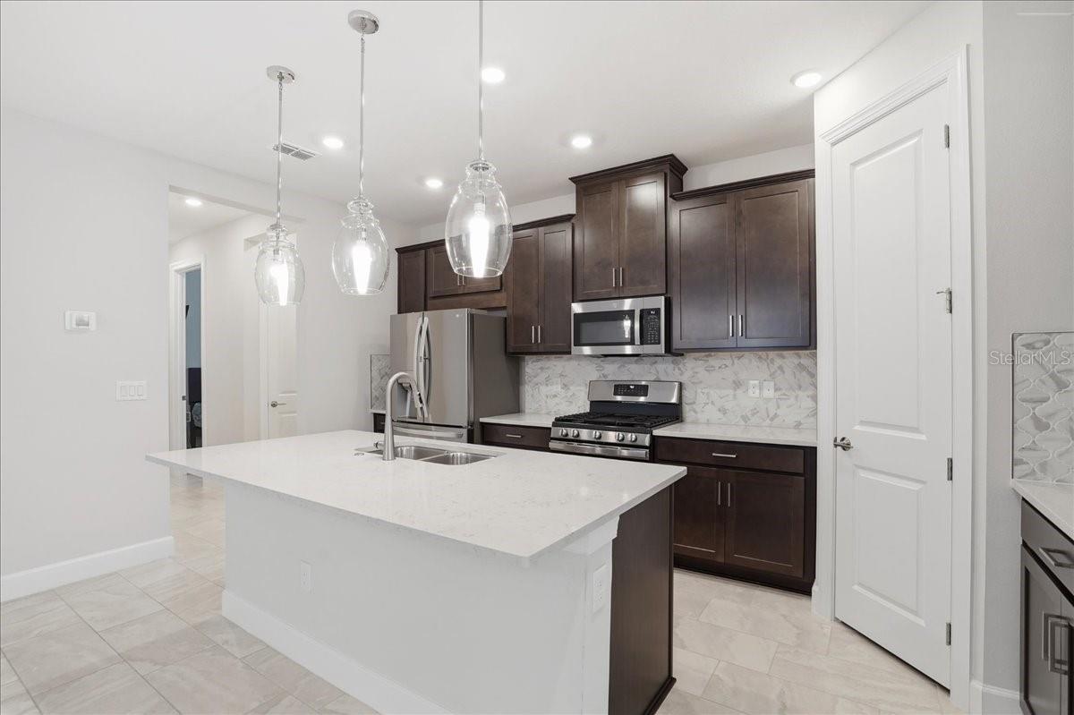 ESPLANADE NORTH AT ARTISAN LAKES SUBPH I - Residential