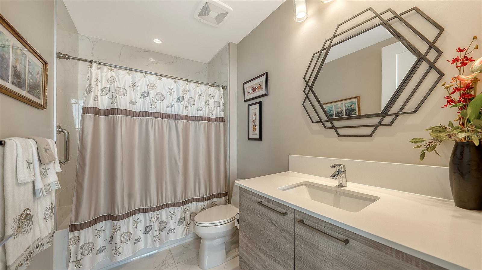 THE MARK - Residential