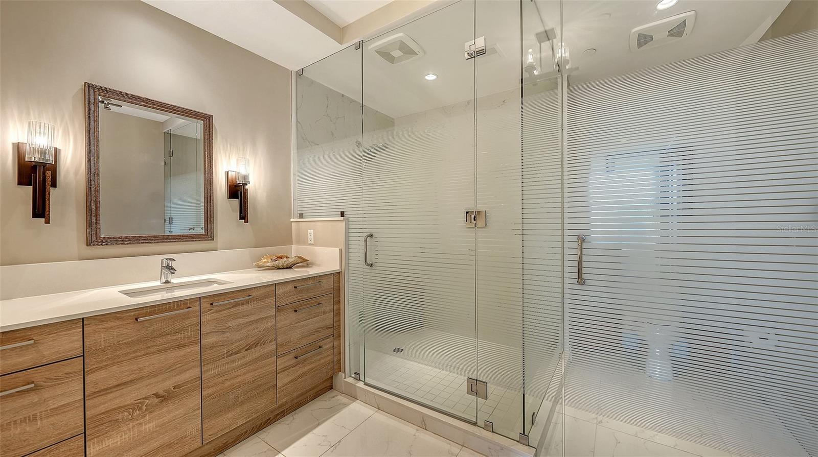 THE MARK - Residential