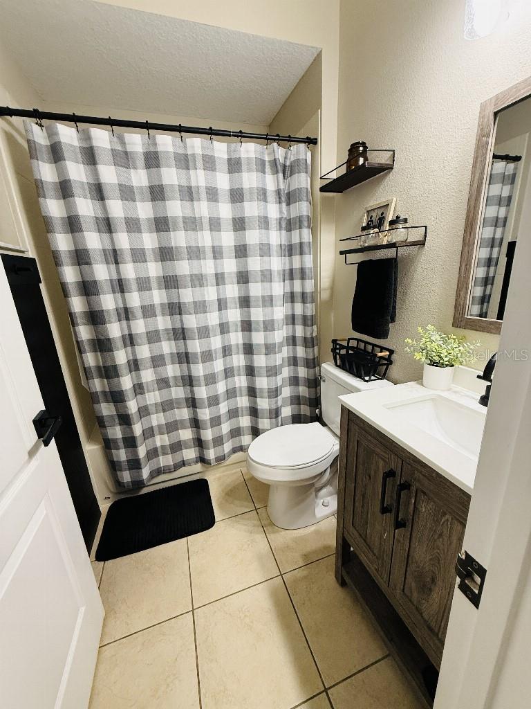 LAKE POINTE - Residential