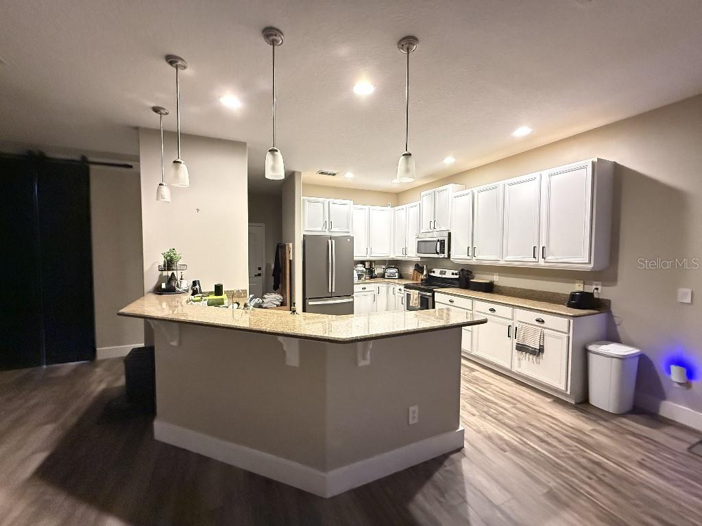 LAKE POINTE - Residential