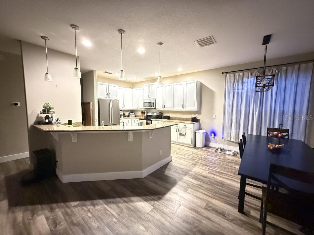 LAKE POINTE - Residential