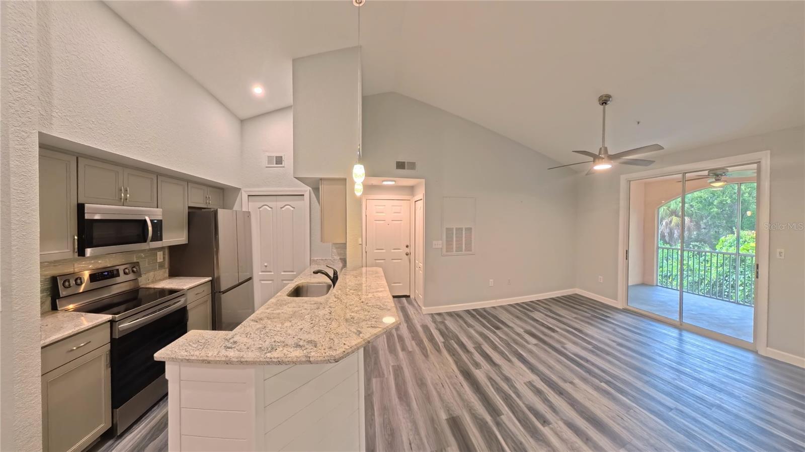 4102 CENTRAL SARASOTA PARKWAY 924