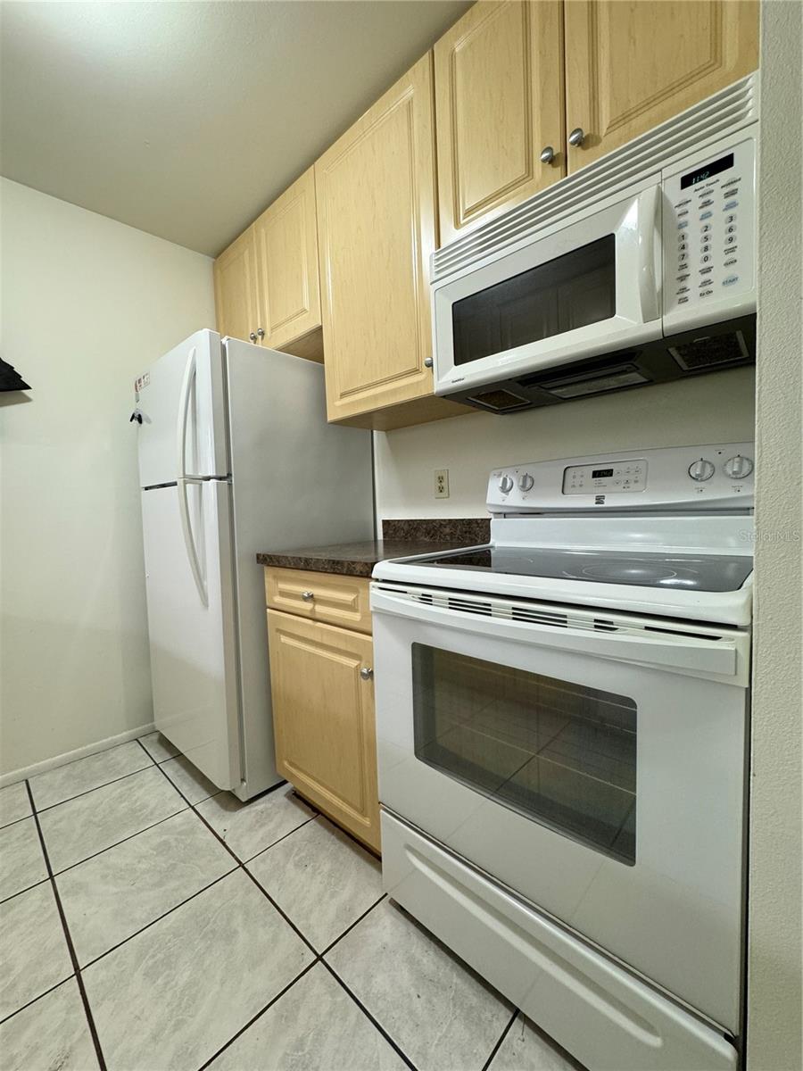 MIRROR LAKE CONDO SEC 2 - Residential
