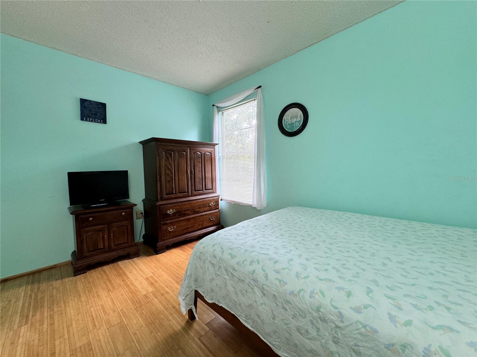 MIRROR LAKE CONDO SEC 2 - Residential