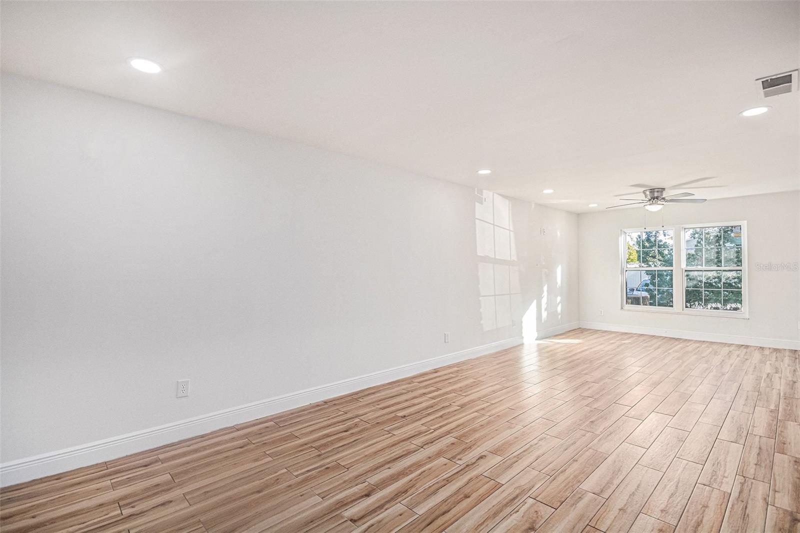 CANDLEWYCK EAST REP 01 - Residential