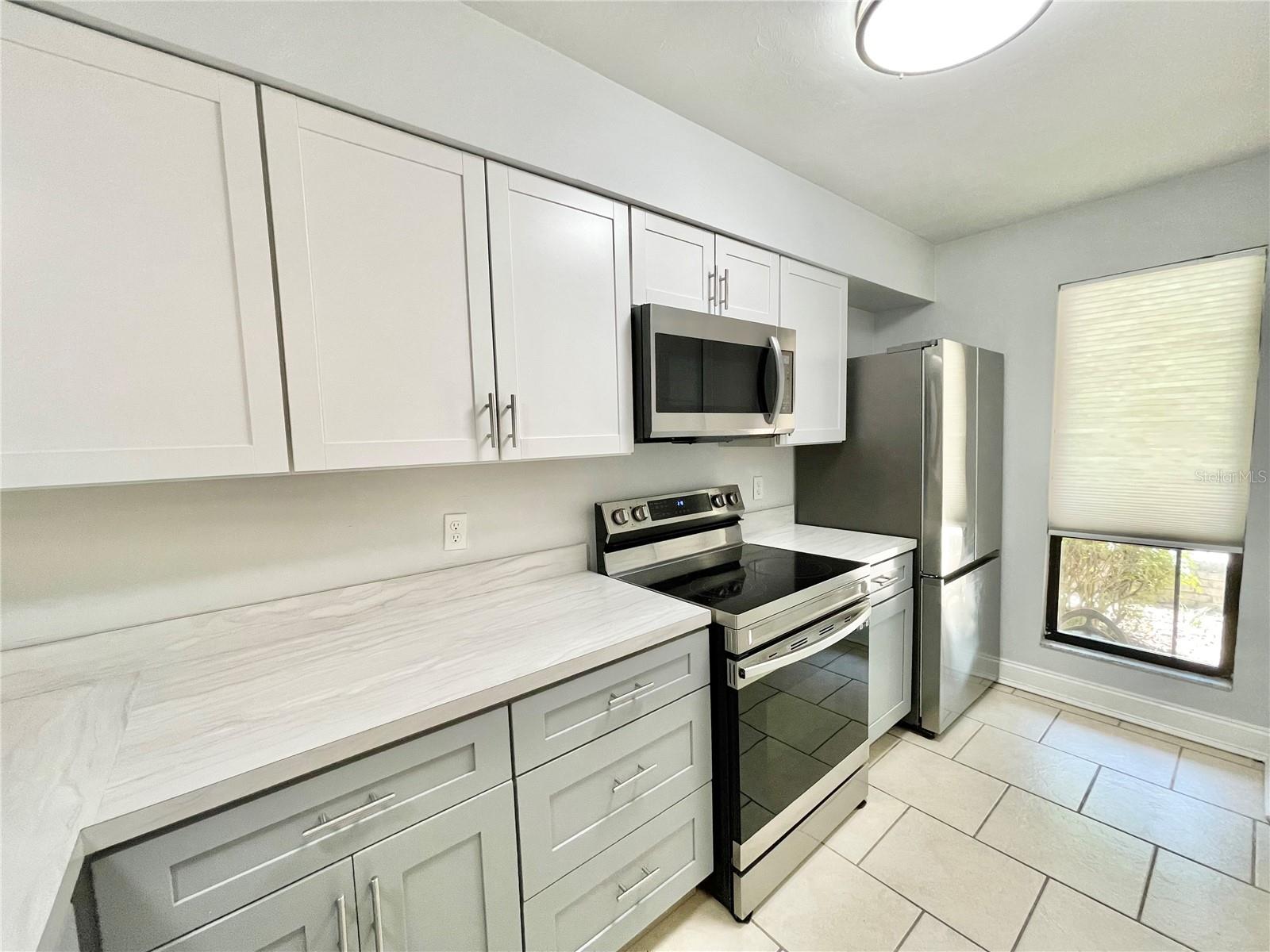 2820 NW 39TH TERRACE